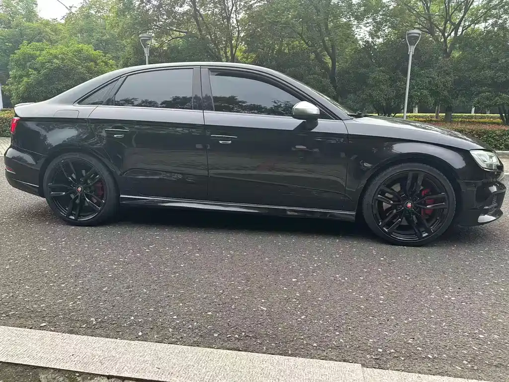 Audi S3 Facelift S3 2.0 T Limousine