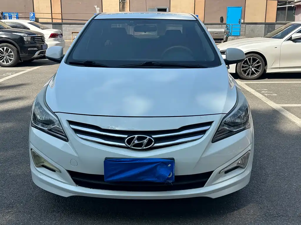 Accent 1.4 L Manual Intelligent GLS