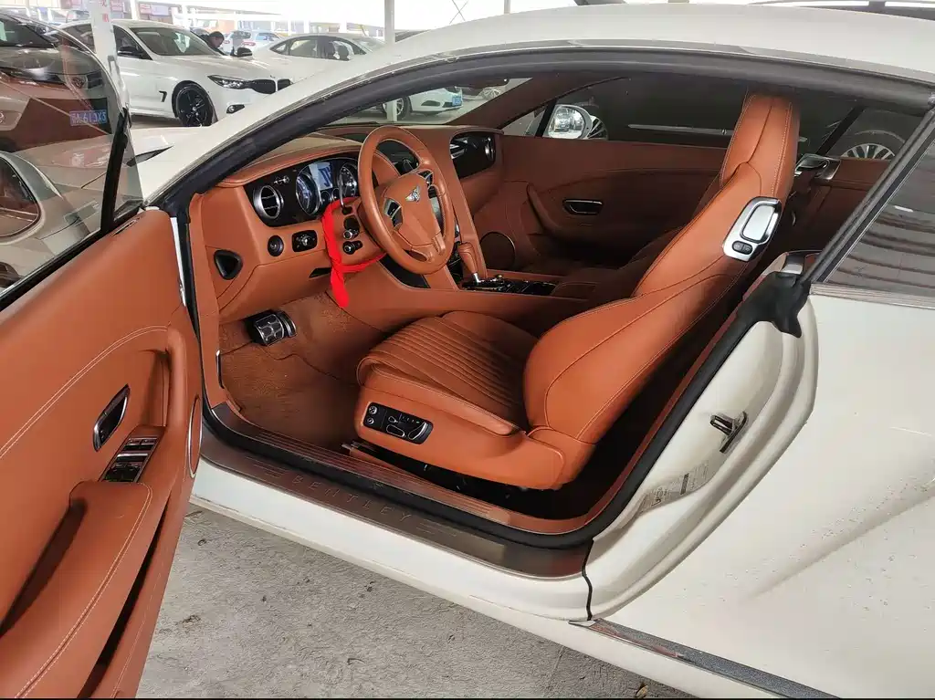 Continental GT 4.0 T GT V8 Standard