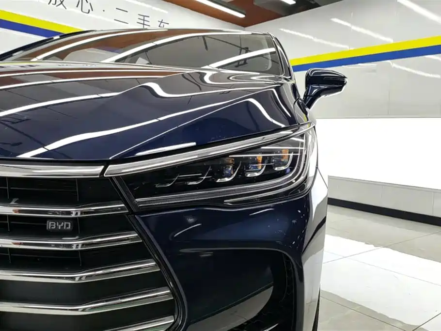 Song MAX 1.5 T Auto Connected Luxury 7-seat