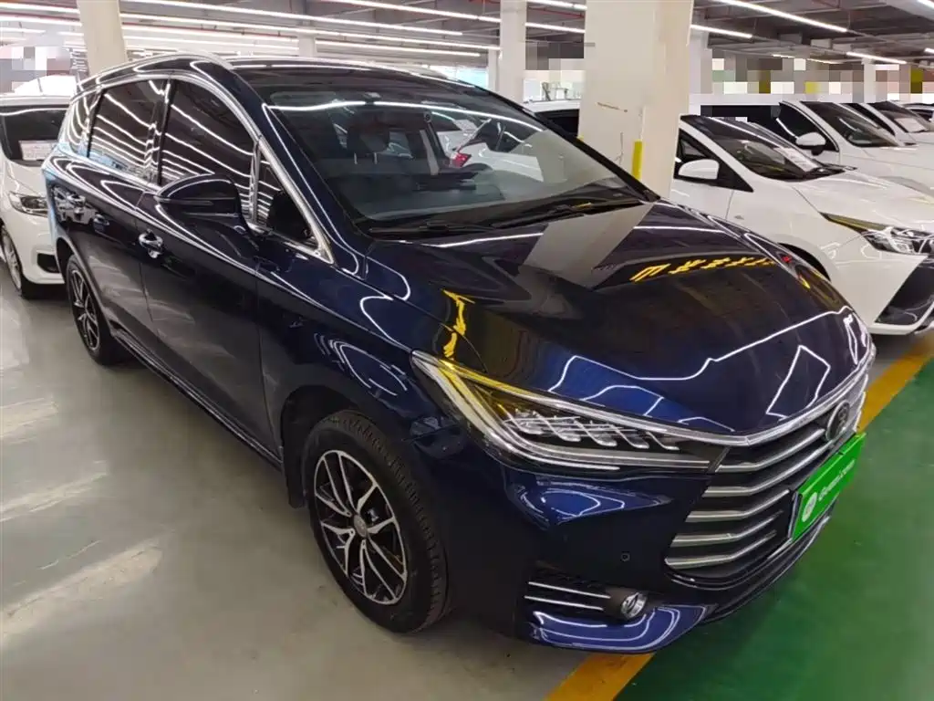 Song MAX 1.5 T Auto Connected Distinguished 7-seat
