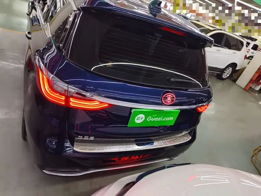 Song MAX 1.5 T Auto Connected Distinguished 7-seat