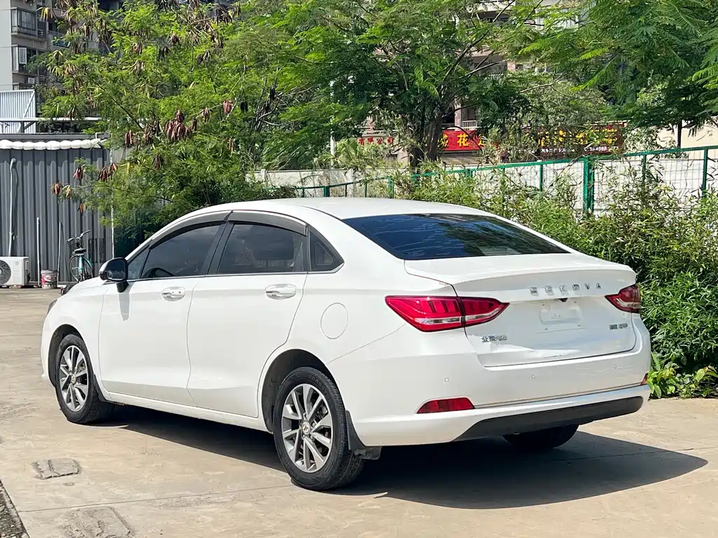 Senova D50 绅宝D50 2018款 1.5 L CVT尊贵智驾版