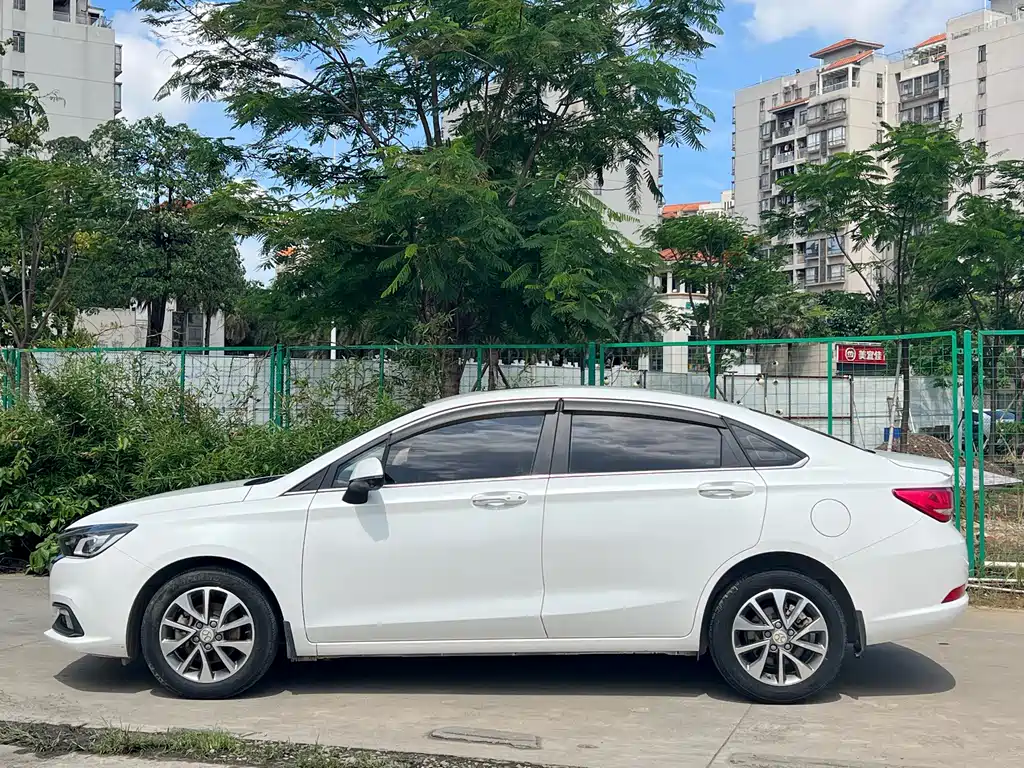 Senova D50 绅宝D50 2018款 1.5 L CVT尊贵智驾版
