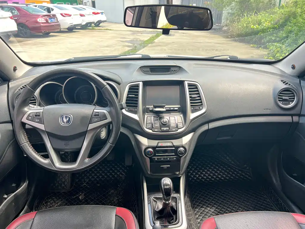 Eado XT 1.6 L Manual Handsome Cool CN-V