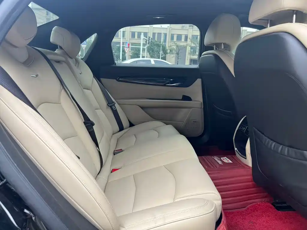 Cadillac CT6 28 T Fashion