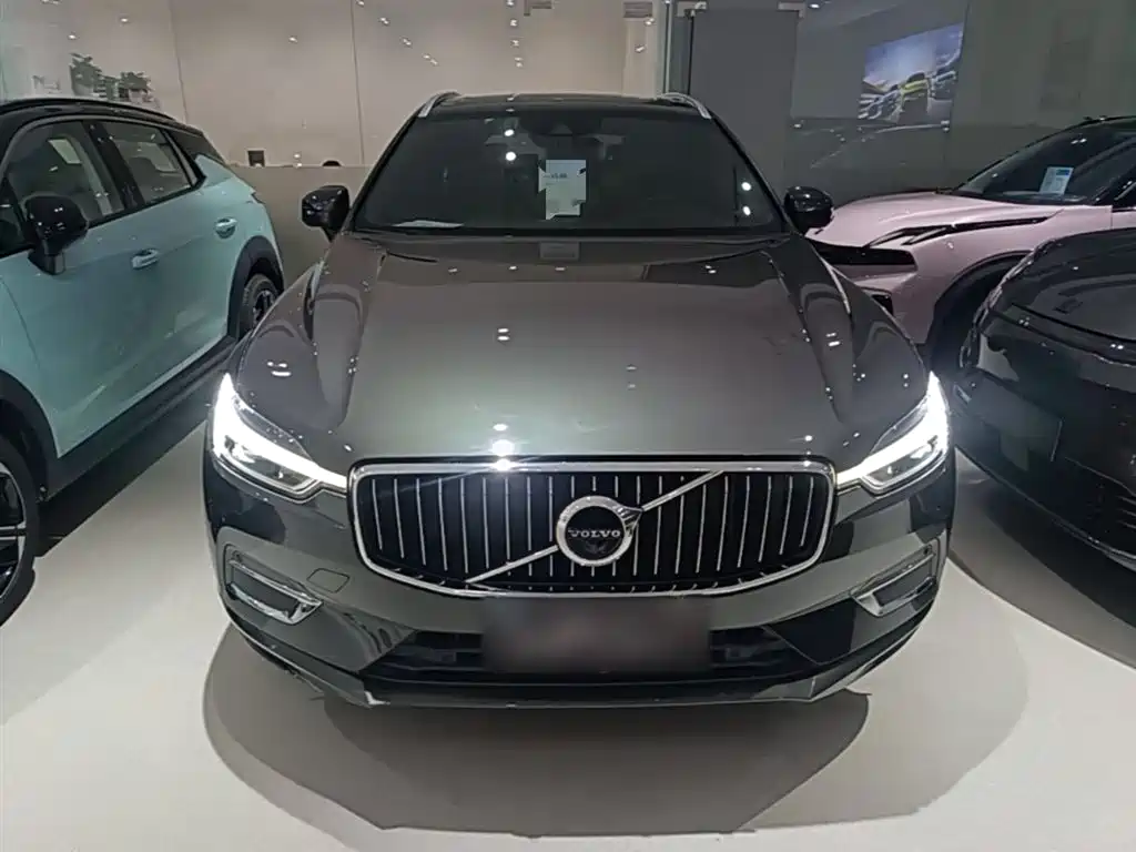 Volvo XC60 沃尔沃XC60 2021款 T5 四驱智雅豪华版