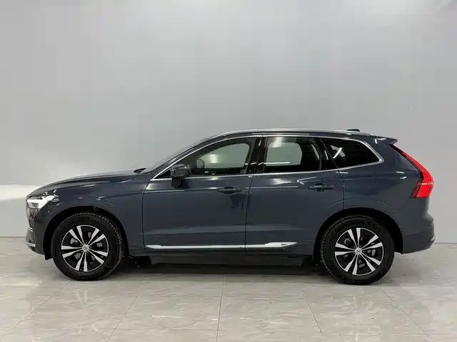 Volvo XC60 B5 4 WD Smart Ease Luxury