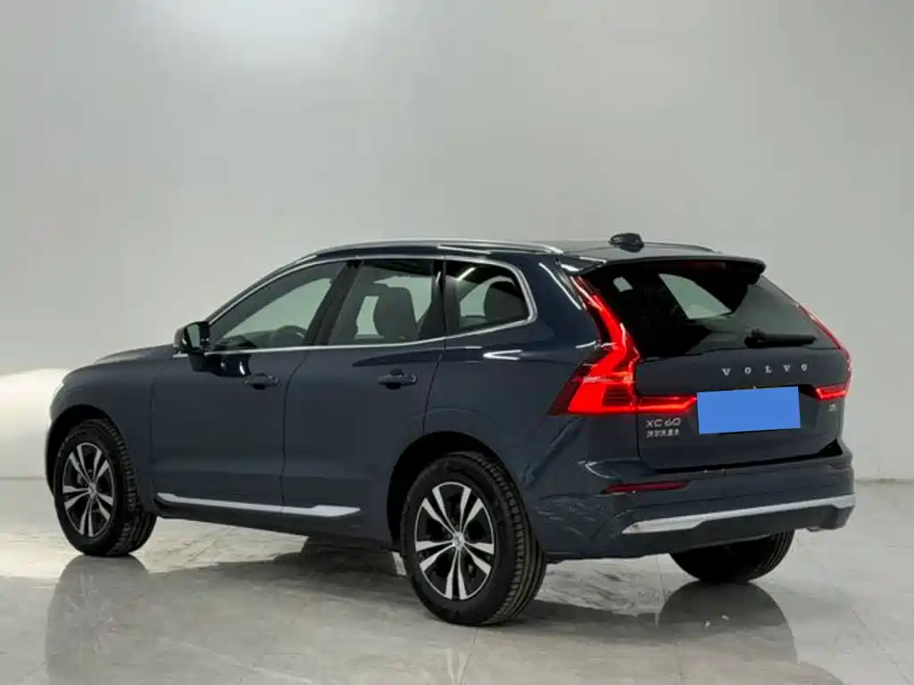 Volvo XC60 B5 4 WD Smart Ease Luxury