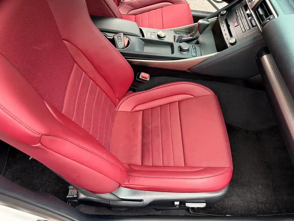 Lexus IS 300 F SPORT