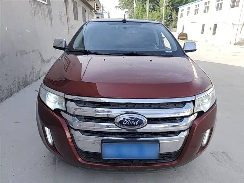 Edge (Import) 2.0 T Elite Sharp Sunroof