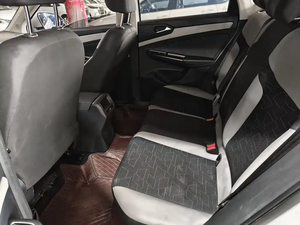 Jetta VS5 280 TSI Auto Joy