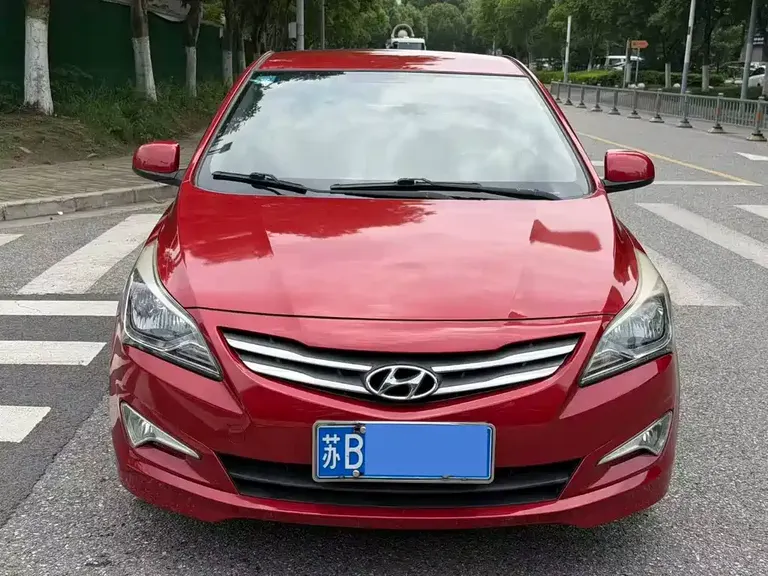 Hyundai Accent 1.4 L Auto Intelligent GLS