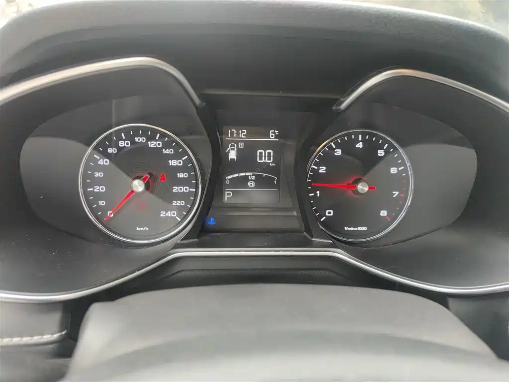 MG6 20 T Auto Luxury Connected CN-V