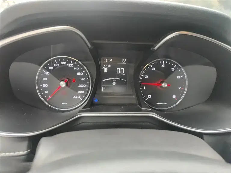 MG6 20 T Auto Luxury Connected CN-V