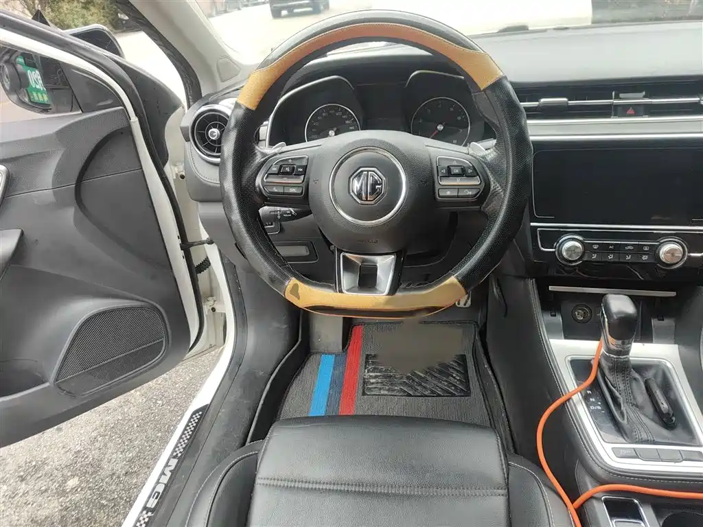 MG6 20 T Auto Luxury Connected CN-V