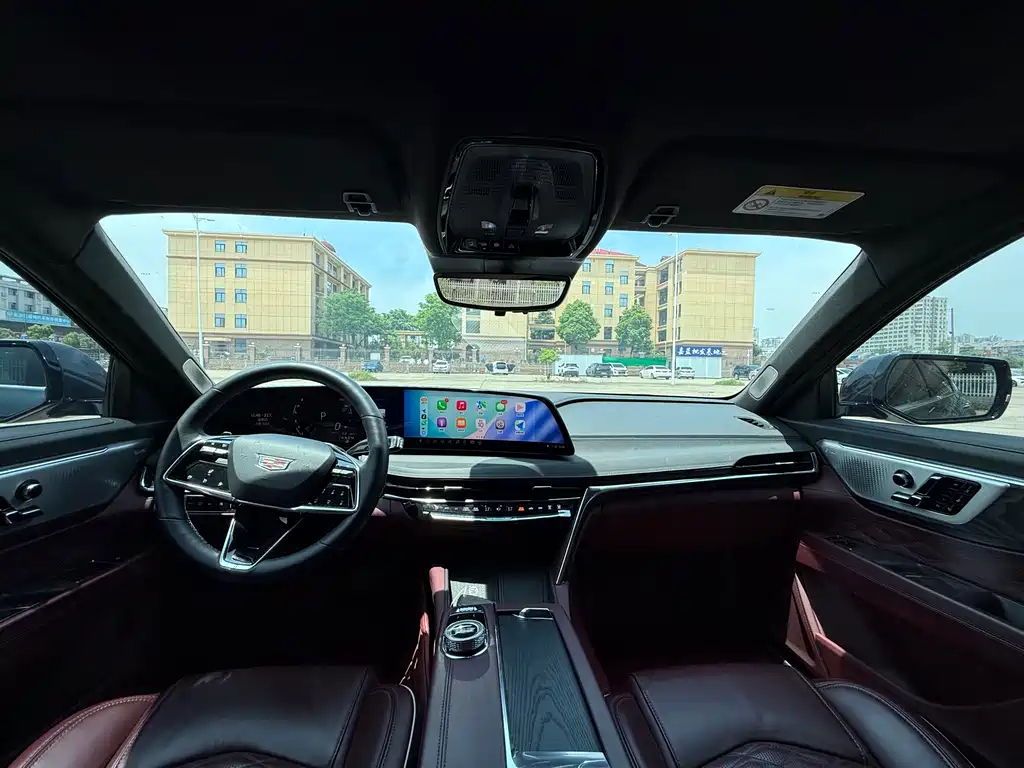 Cadillac CT6 28 T Distinguished