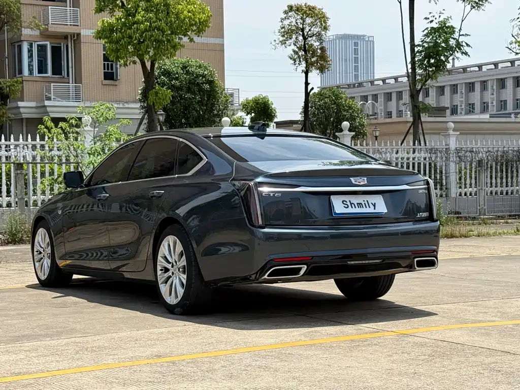 Cadillac CT6 28 T Distinguished
