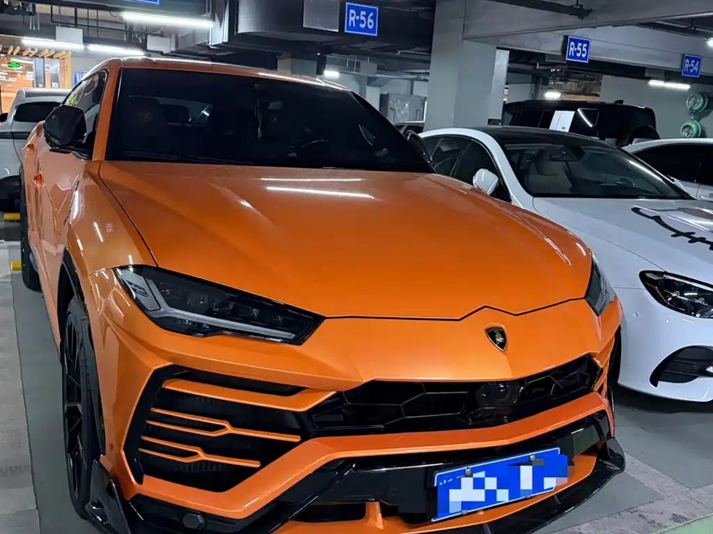 Urus 4.0 T V8