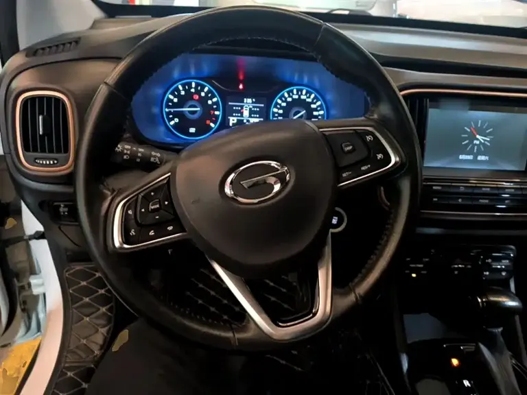 GAC Trumpchi GS3 235 T Auto Elite