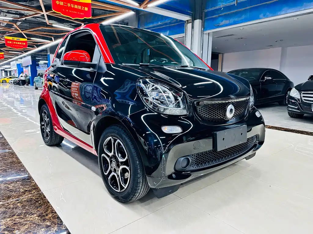 smart fortwo 0.9 T 66 kW Hardtop Wind Engine CN-VI