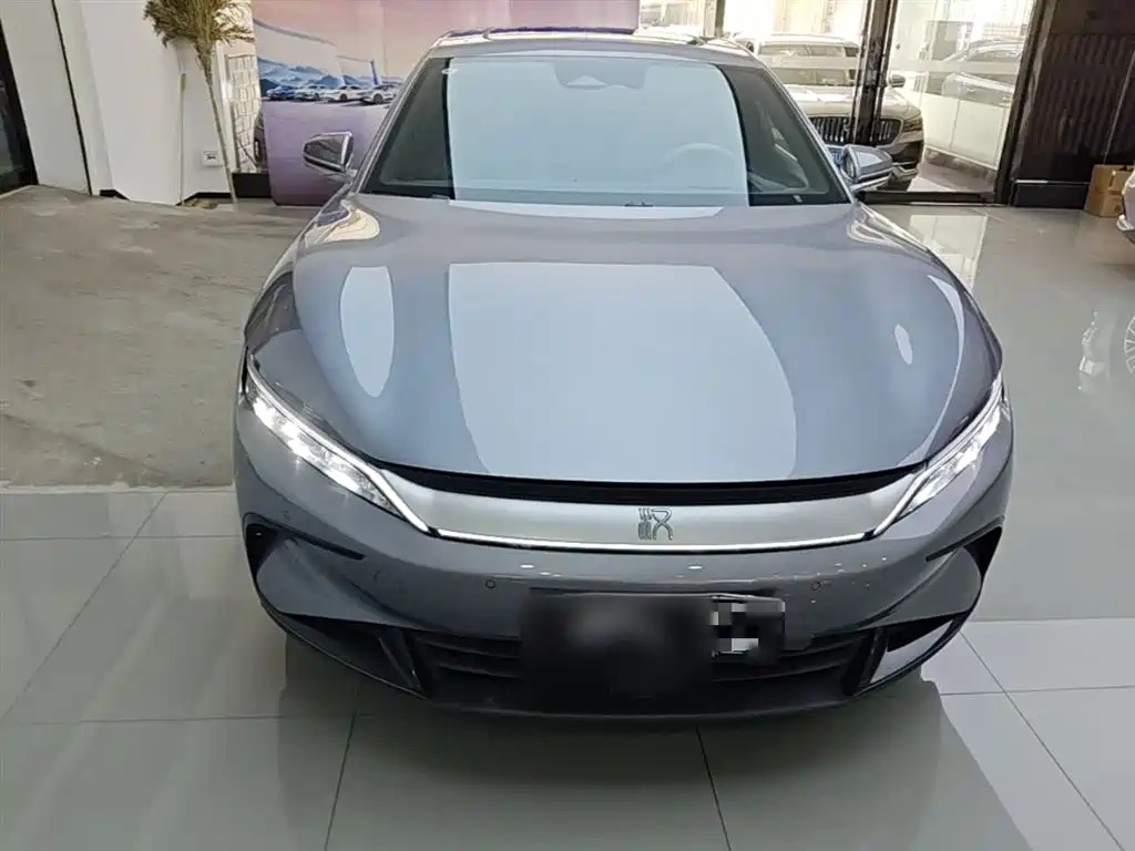 Han DM-i Smart Drive 125 KM Honored