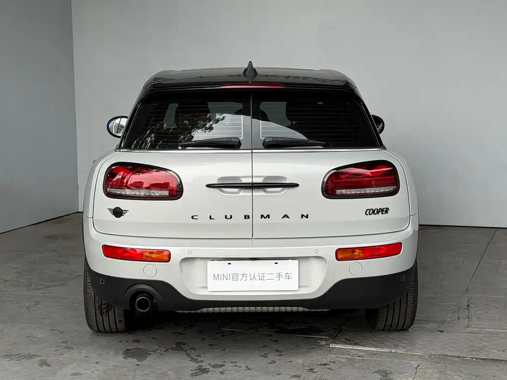 MINI CLUBMAN Facelift 1.5 T COOPER Connoisseur