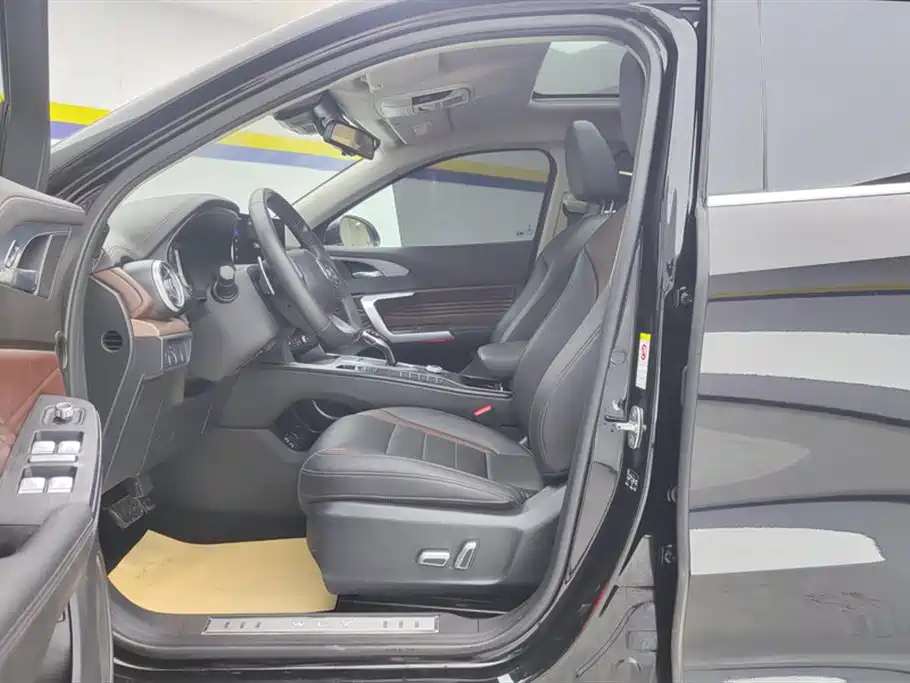 WEY VV5 1.5 T 2 WD Smart Pioneer