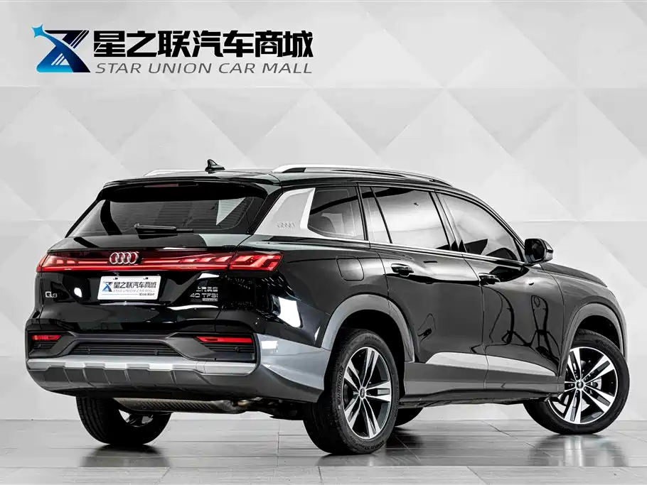 Audi Q6 40 TFSI quattro Commemorative Feather Package 7-seat