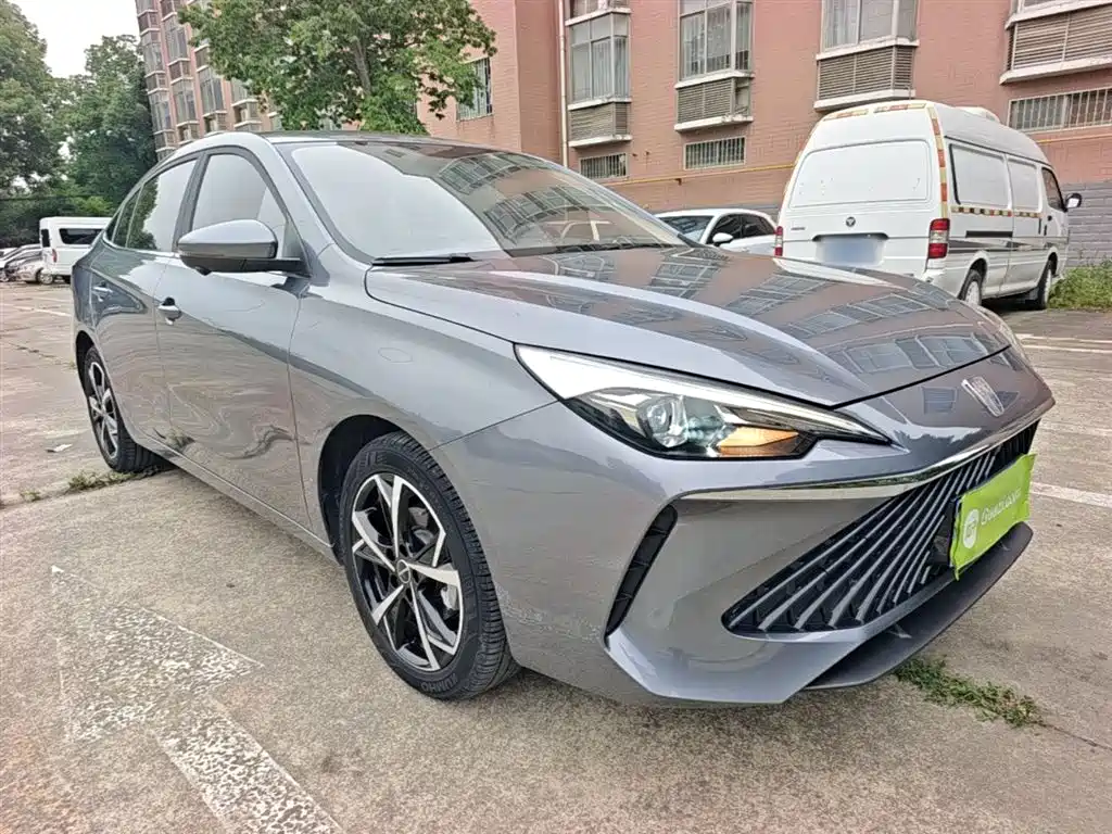 Roewe i5 1.5 L CVT Honored