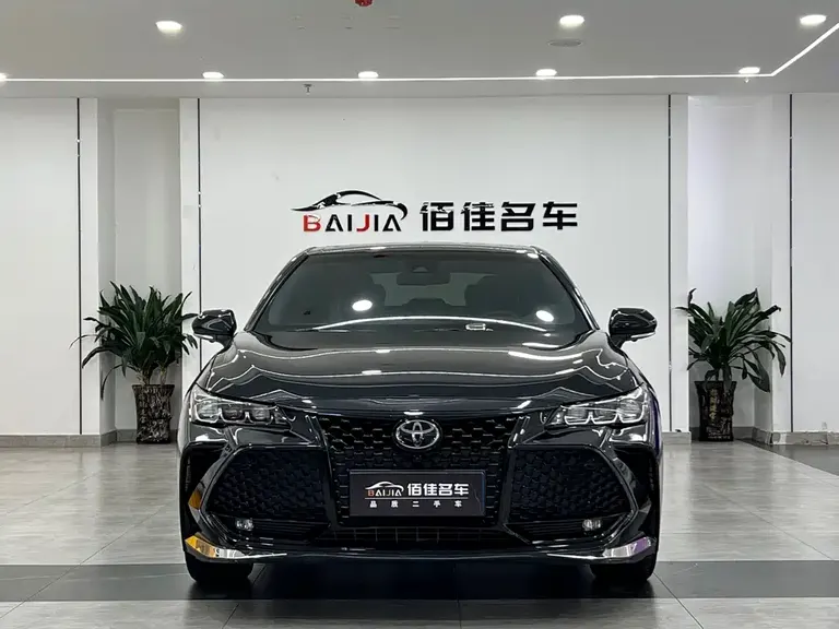 Toyota Avalon 2.0 L Luxury CN-VI