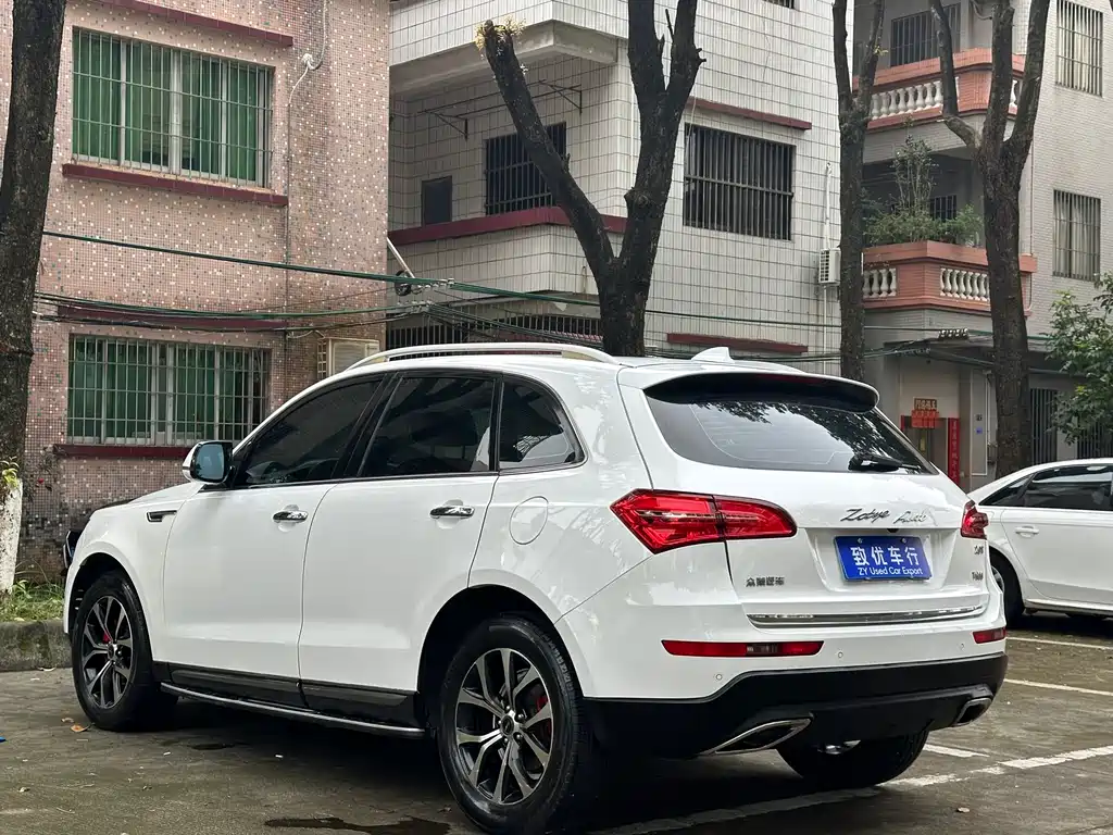 Zotye T600 众泰T600 2016款 运动版 2.0 T DCT尊贵型