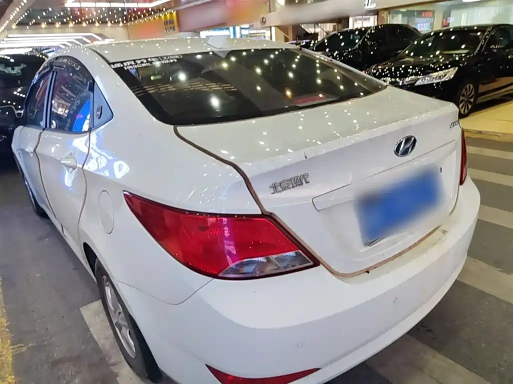 Accent 1.4 L Manual Intelligent GLS