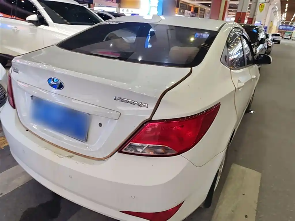 Accent 1.4 L Manual Intelligent GLS