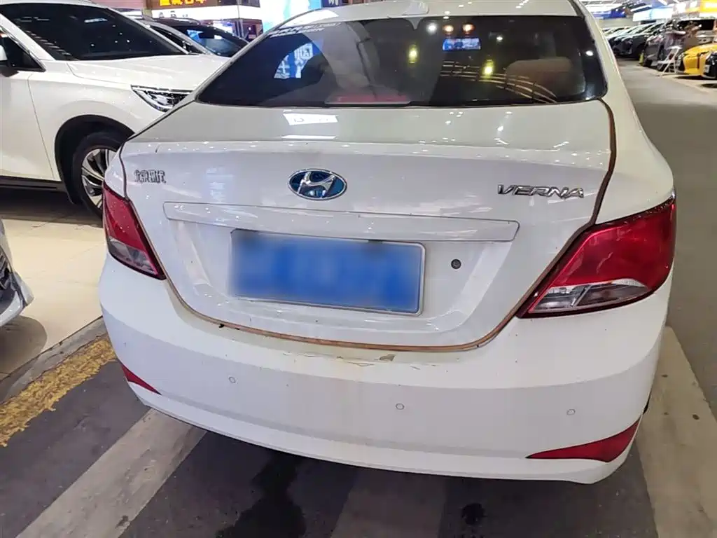 Accent 1.4 L Manual Intelligent GLS