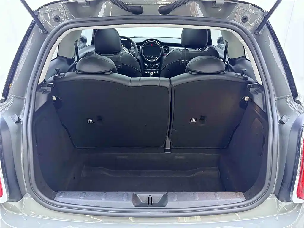 MINI Facelift 1.5 T COOPER Classic