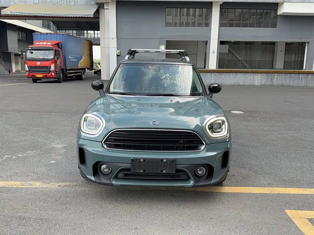 MINI COUNTRYMAN 1.5 T COOPER Connoisseur