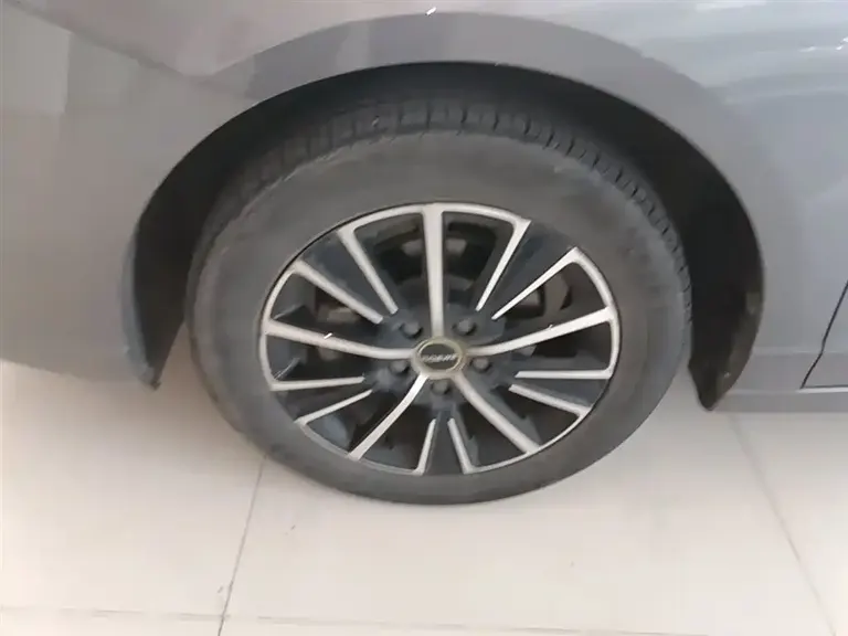 Roewe i5 Facelift 1.5 L CVT Diamond