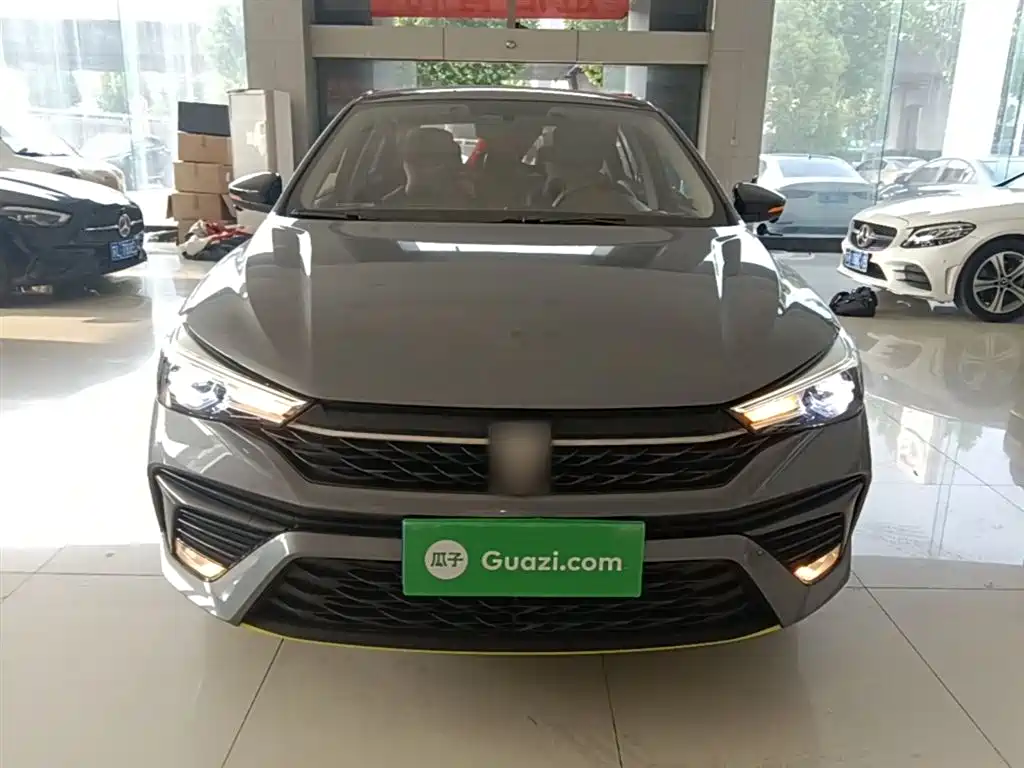 Roewe i5 Facelift 1.5 L CVT Diamond