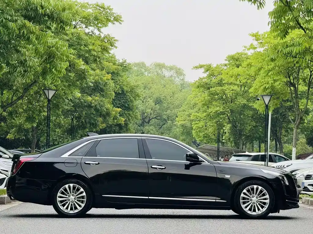 Cadillac CT6 28 T Luxury