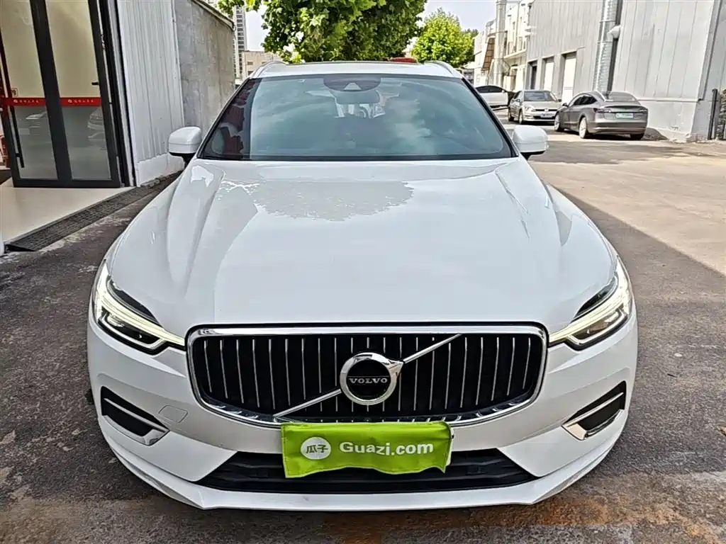 Volvo XC60 T5 4 WD Smart Ease Luxury