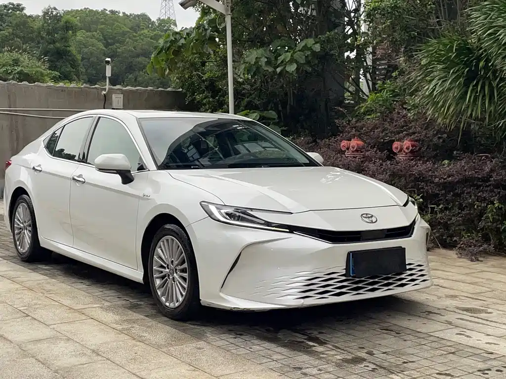Camry Dual Engine 2.0 HGVP Luxury
