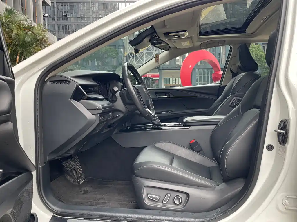 Camry Dual Engine 2.0 HGVP Luxury