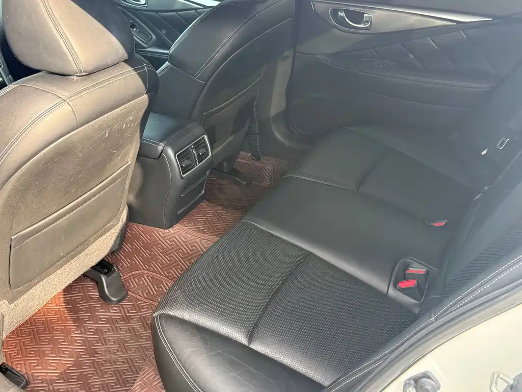 Infiniti Q50 L 2.0 T Sport