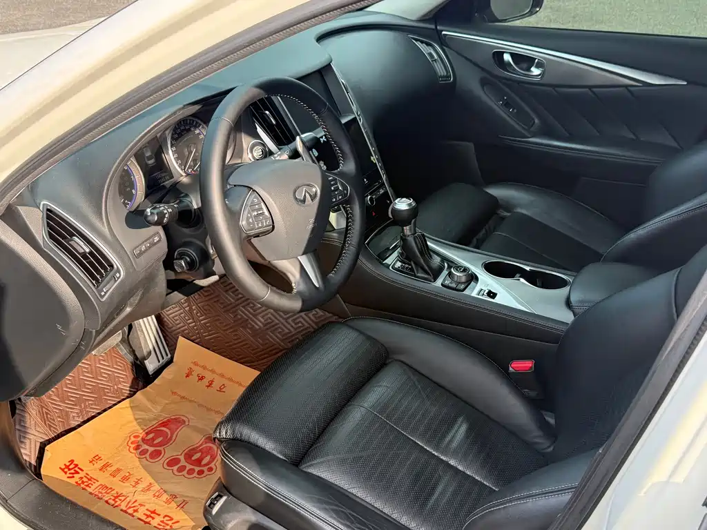 Infiniti Q50 L 2.0 T Sport
