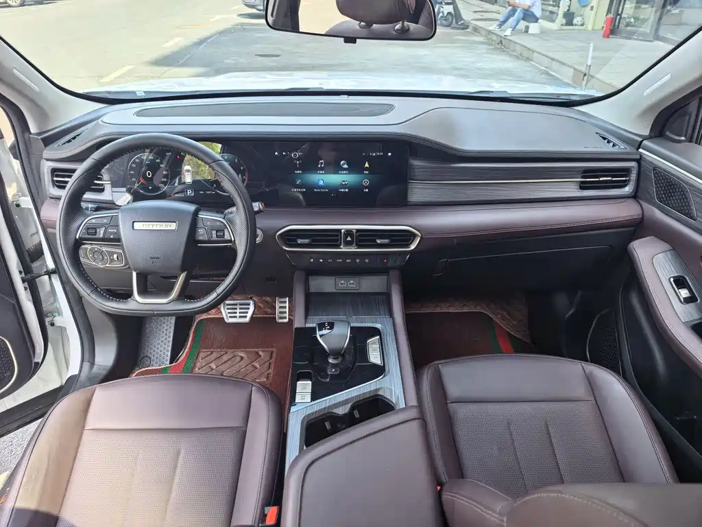 Jetour X90 PLUS 1.6 TD DCT Villa 5-seat