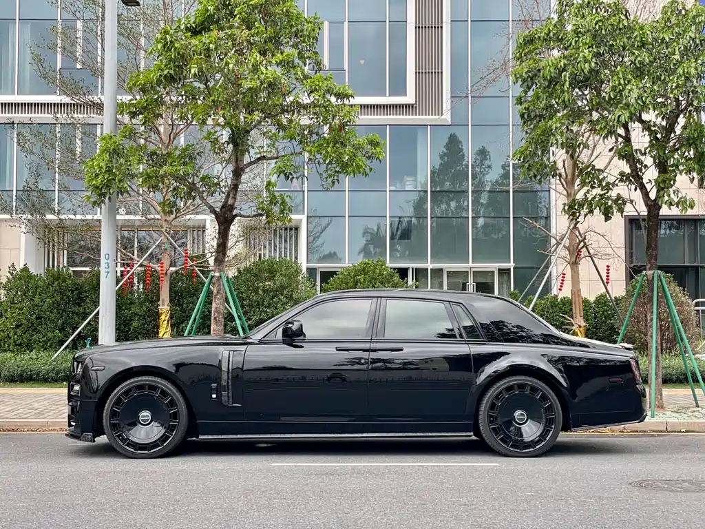Phantom 6.7 L Extended EWB