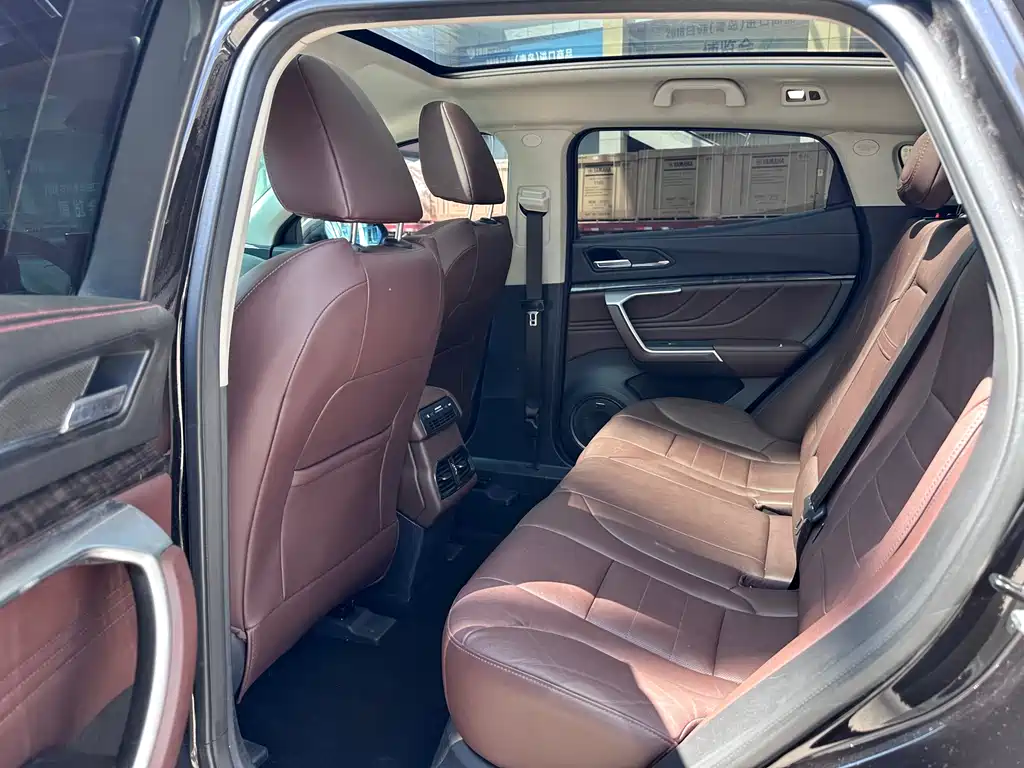 WEY VV5 Upgraded 2.0 T 2 WD Flagship CN-V