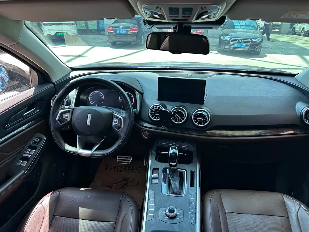 WEY VV5 Upgraded 2.0 T 2 WD Flagship CN-V