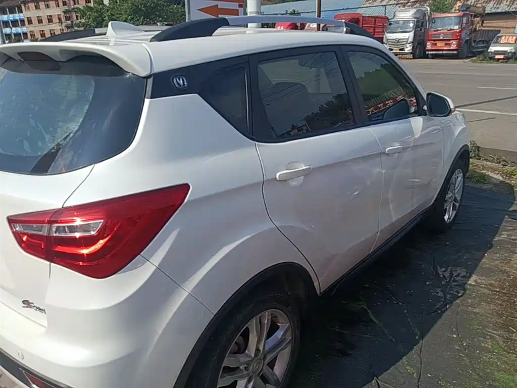 Changan CS35 1.6 L Manual Luxury
